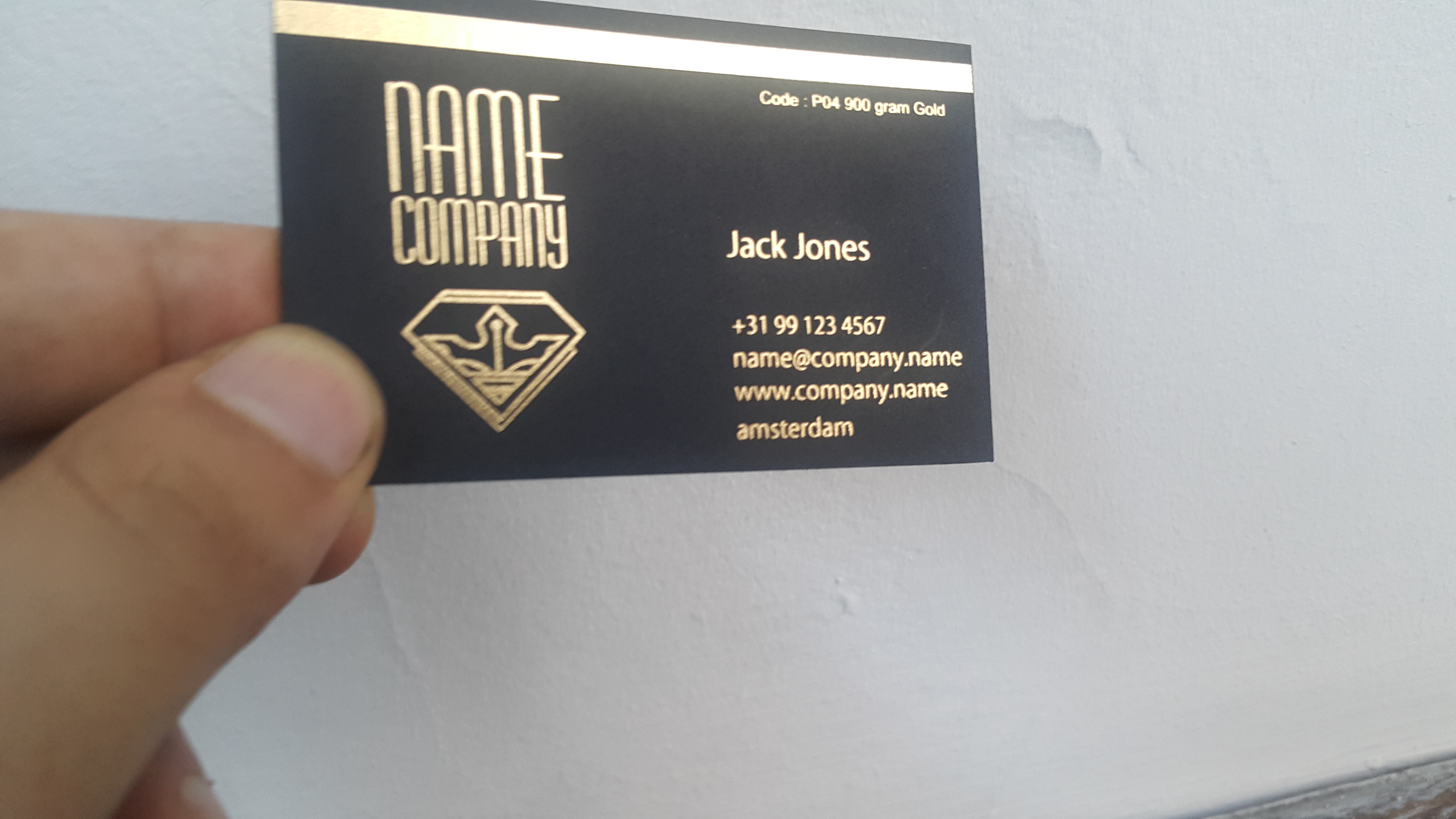 Altın Yaldız Baskılı Sert Kartvizit